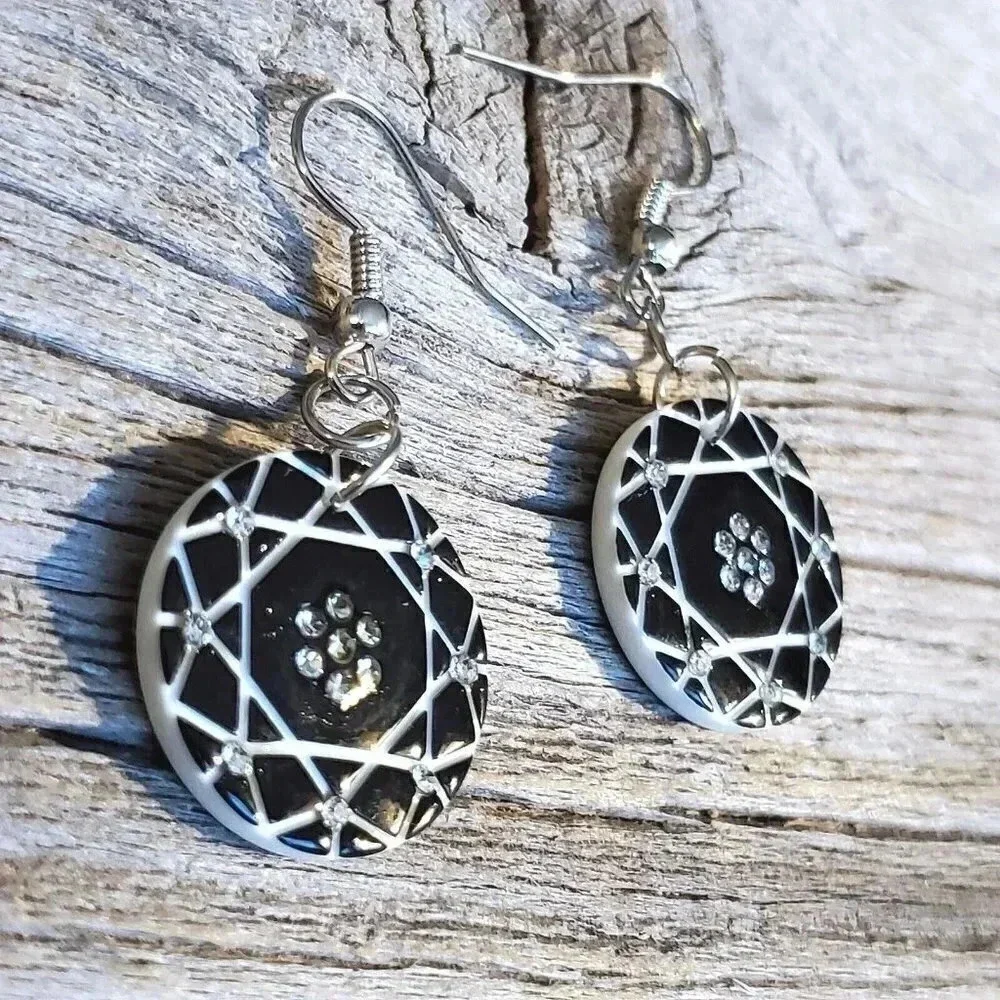 Vintage Y2K White Black Lucite Austrian Abstract Atomic Science Circles Earrings